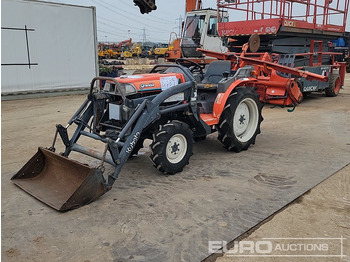 Mini trator KUBOTA