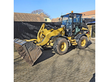Carregadeira de rodas CATERPILLAR 908H