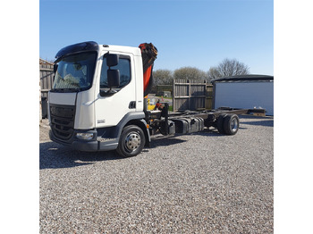 Caminhão chassi DAF 45 180