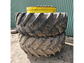 Trator JOHN DEERE