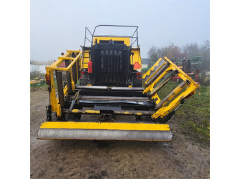 Máquina para produção de feno New Holland BB9090: foto 5 Máquina para produção de feno New Holland BB9090: foto 5