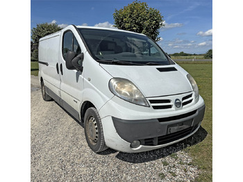 Máquina de outro NISSAN
