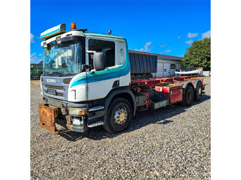 Caminhão com sistema de cabo SCANIA P 310