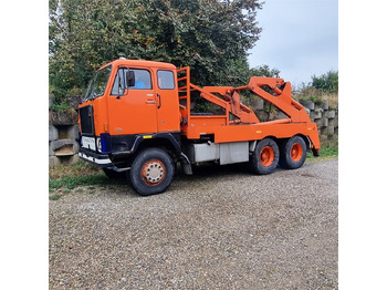 Caminhão multibenne VOLVO F88