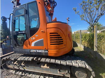 Escavadora de rastos Doosan DX 140LCR-5: foto 5