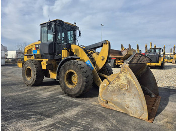 Carregadeira de rodas CATERPILLAR 926M
