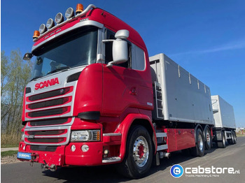 Caminhão tanque SCANIA