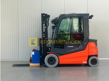 Empilhadeira elétrica TOYOTA