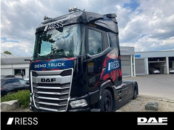 Tractor DAF XG 530