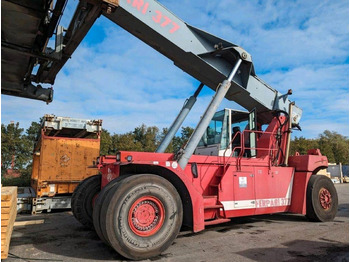 Reachstacker porta contentores