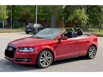 Sedã AUDI