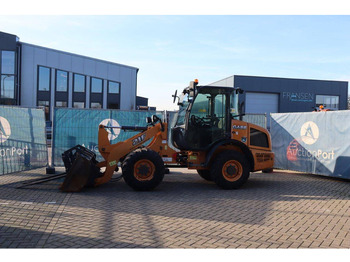 Carregadeira de rodas CASE