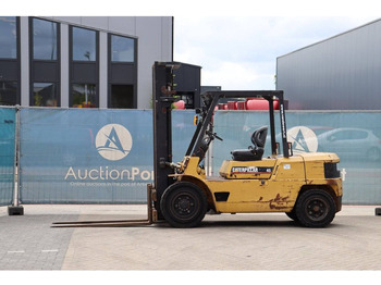 Empilhadeira a diesel CATERPILLAR DP