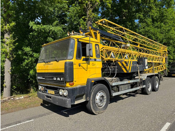 Caminhão grua DAF