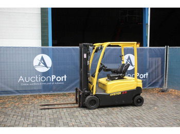 Empilhadeira elétrica HYSTER