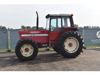 Trator International 1255 A: foto 1