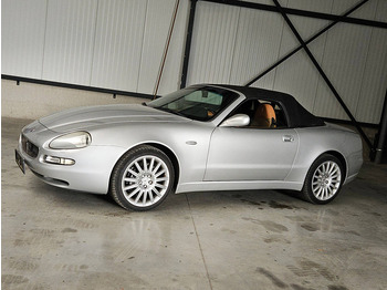 Automóvel Maserati Spyder Cambiocorsa: foto 2 Automóvel Maserati Spyder Cambiocorsa: foto 2