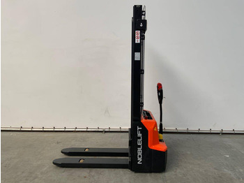 Stacker