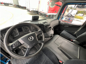 Caminhão com lona MERCEDES BENZ 13.30L Atego E6 (Tauliner): foto 5