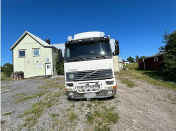 Caminhão VOLVO FH12 4X2: foto 2