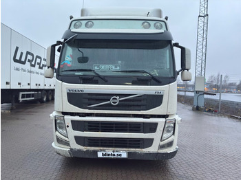 Caminhão VOLVO FM  6X2: foto 2
