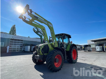 Trator CLAAS