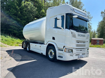 Caminhão tanque SCANIA R 500