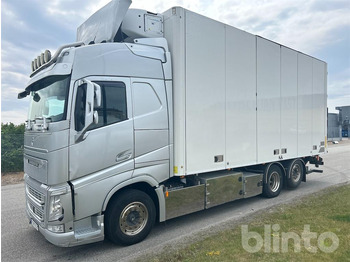 Caminhão VOLVO FH