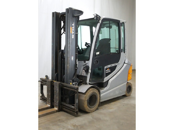 Empilhadeira elétrica STILL RX60