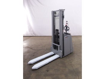 Stacker STILL