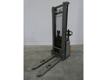 Stacker STILL