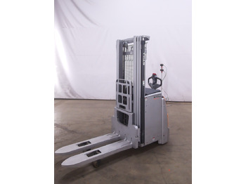 Stacker STILL