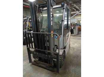 Empilhadeira elétrica STILL RX60