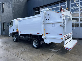 Caminhão de lixo nuevo Mercedes-Benz Accelo 815 4x2 Garbage Compactor (2 units) Accelo 815 4x2 Garbage Compactor (2 units): foto 3