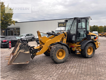 Carregadeira de rodas CATERPILLAR 908M