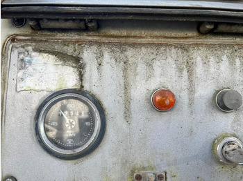 Caminhão polibenne Abrollcontainer Betonmischaufbau mit sep. Motor: foto 5 Caminhão polibenne Abrollcontainer Betonmischaufbau mit sep. Motor: foto 5