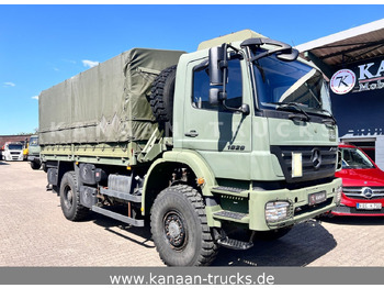 Caminhão com lona MERCEDES-BENZ Axor 1829