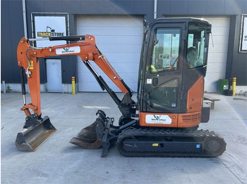 Mini escavadeira HITACHI ZX26U-6