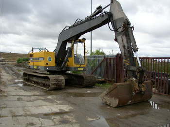 Escavadora de rastos VOLVO EC200
