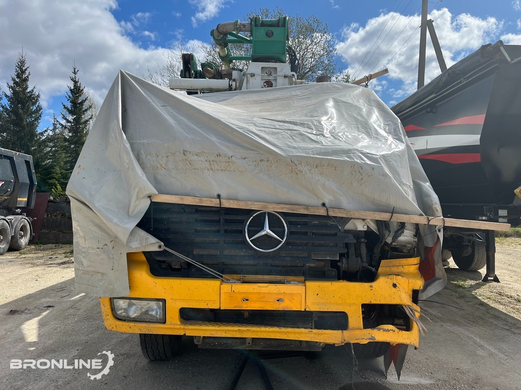 2003 MERCEDES-BENZ ACTROS 3240B 8X4/4 Mixer - Caminhão betoneira: foto 4 2003 MERCEDES-BENZ ACTROS 3240B 8X4/4 Mixer - Caminhão betoneira: foto 4