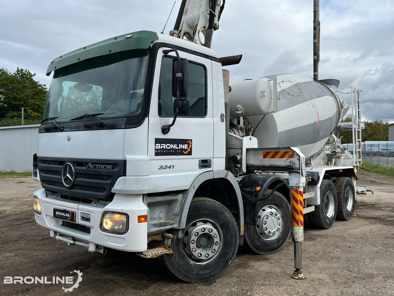 2004 MERCEDES-BENZ ACTROS 3241K 8X4/4 PUMI - Caminhão betoneira: foto 1 2004 MERCEDES-BENZ ACTROS 3241K 8X4/4 PUMI - Caminhão betoneira: foto 1