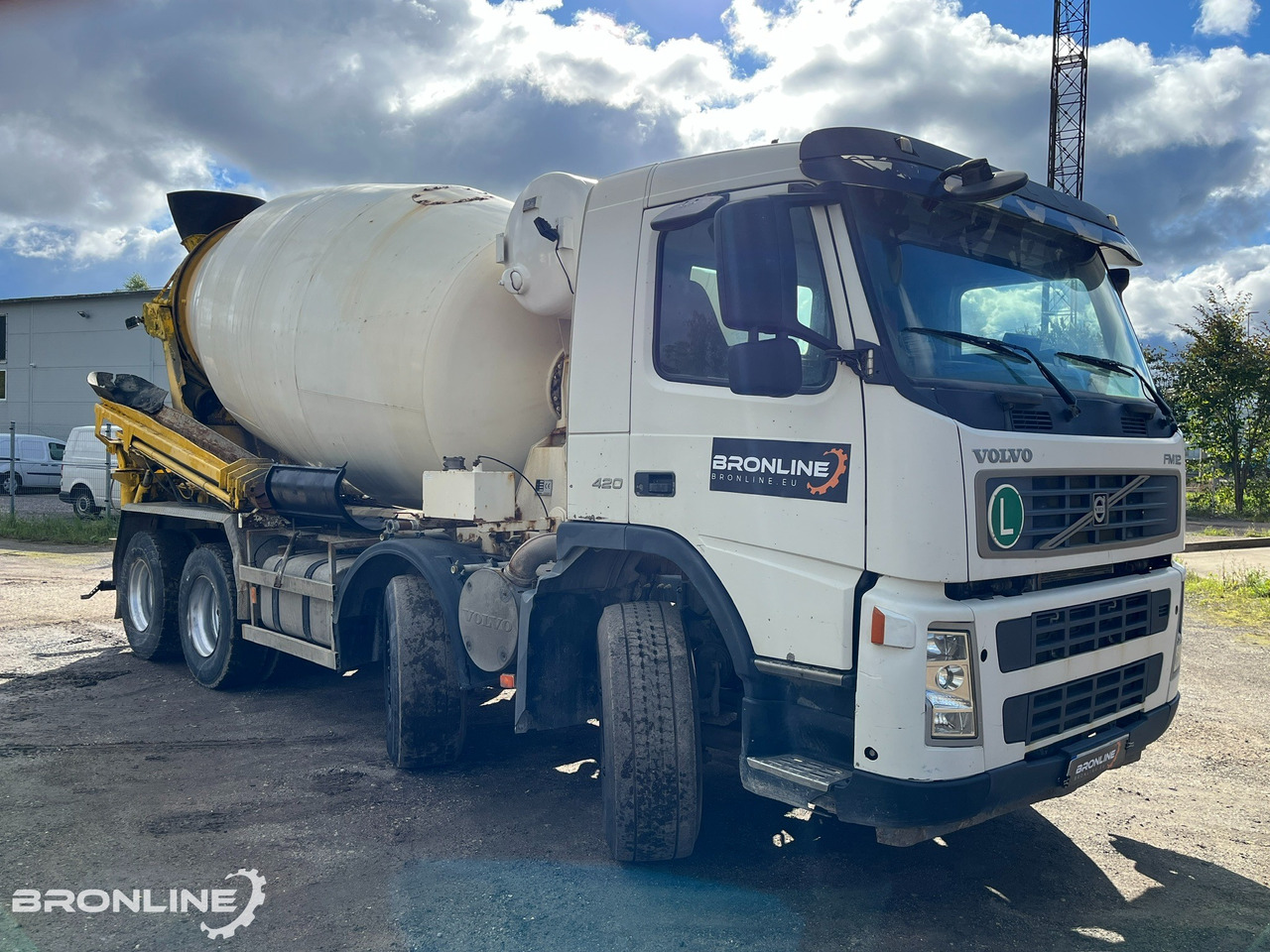 2004 Volvo FM12 420 8x4 Intermix 10m³ - Caminhão betoneira: foto 2 2004 Volvo FM12 420 8x4 Intermix 10m³ - Caminhão betoneira: foto 2