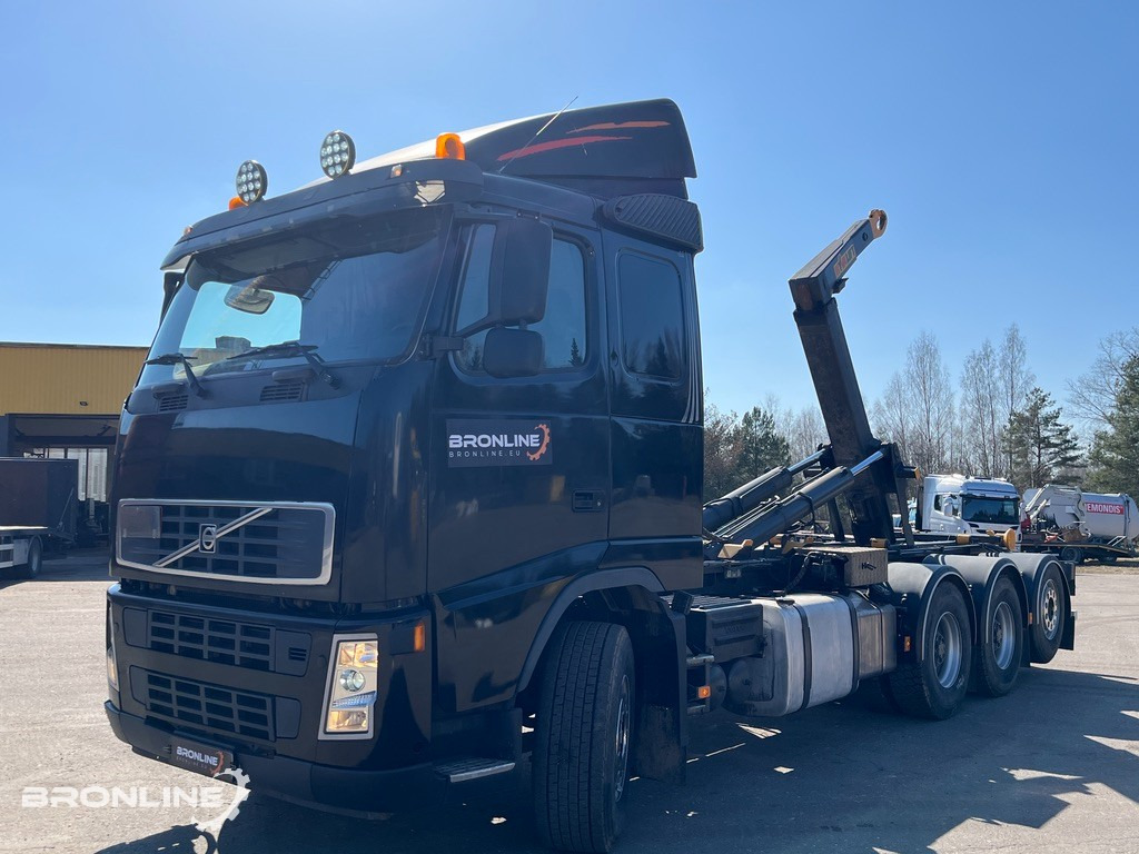 2005 Volvo FH12 8x4 + konkslift 26t - Caminhão polibenne: foto 2 2005 Volvo FH12 8x4 + konkslift 26t - Caminhão polibenne: foto 2