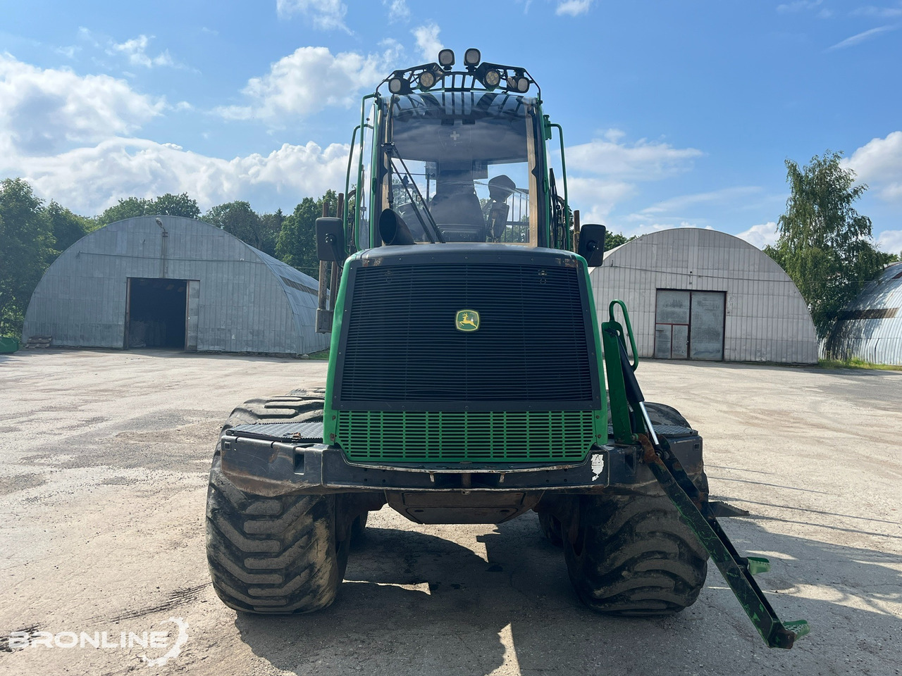 2010 John Deere 1110E Forwarder 8x8 - Forwarder: foto 3 2010 John Deere 1110E Forwarder 8x8 - Forwarder: foto 3