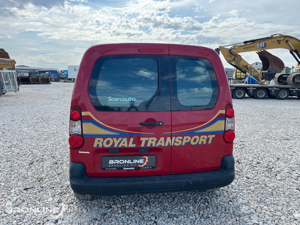 2015 Citroën Berlingo 1.6 84kW - Automóvel: foto 4 2015 Citroën Berlingo 1.6 84kW - Automóvel: foto 4