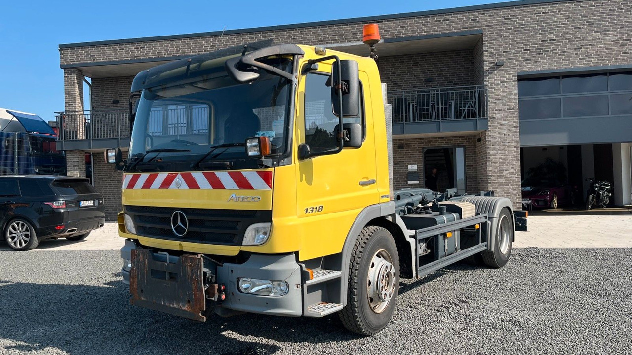 Mercedes-Benz 1318 1218 Abrollkipper Mercedes-Benz 1318 1218 Abrollkipper - Caminhão polibenne: foto 2 Mercedes-Benz 1318 1218 Abrollkipper Mercedes-Benz 1318 1218 Abrollkipper - Caminhão polibenne: foto 2