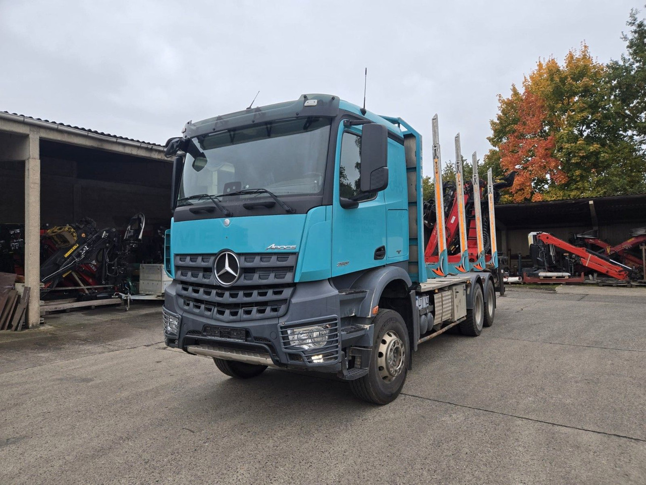 Mercedes-Benz Arocs 2651 Holztransporter Blatt Blatt Kran - Caminhão florestal, Caminhão grua: foto 2 Mercedes-Benz Arocs 2651 Holztransporter Blatt Blatt Kran - Caminhão florestal, Caminhão grua: foto 2