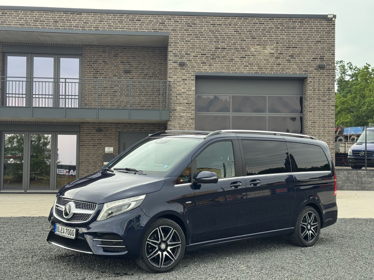 Mercedes-Benz V 250 AMG Avantg.Edition 4M Lang Distronic Stand - Furgão de passageiros: foto 1 Mercedes-Benz V 250 AMG Avantg.Edition 4M Lang Distronic Stand - Furgão de passageiros: foto 1