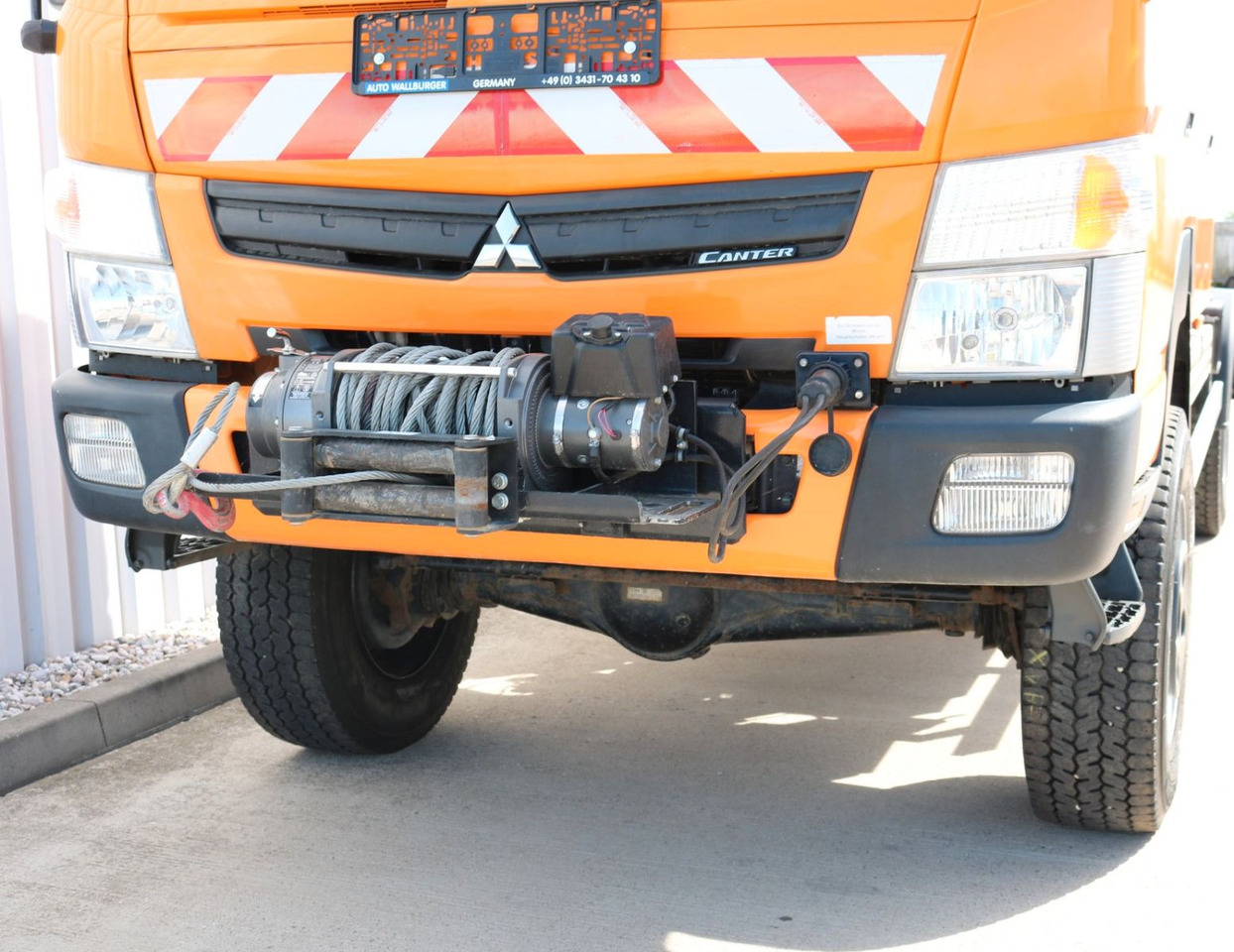 FUSO 6C180 DOKA / 4x4 /KLIMA /WINDE /Standh. / 37tkm - Caminhão chassi: foto 2 FUSO 6C180 DOKA / 4x4 /KLIMA /WINDE /Standh. / 37tkm - Caminhão chassi: foto 2