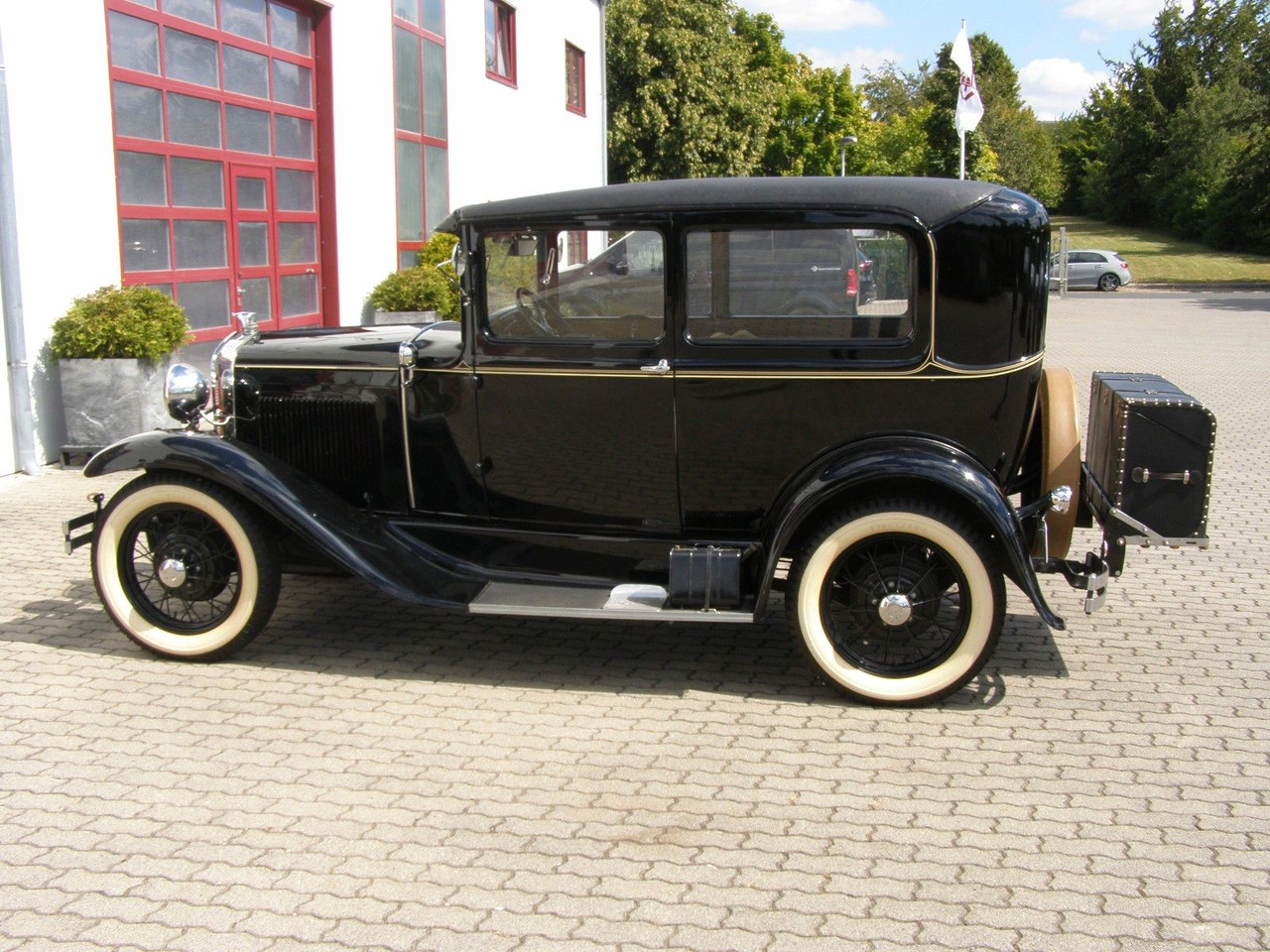 Ford MODELL A / TUDOR + H-Kennzeichen - Sedã: foto 3 Ford MODELL A / TUDOR + H-Kennzeichen - Sedã: foto 3